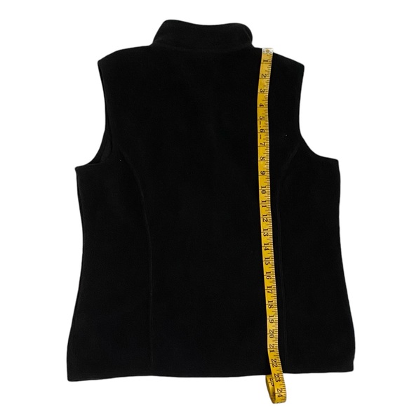 Karen Scott women vest, size PM, color black, gently used. - Picture 5 of 8